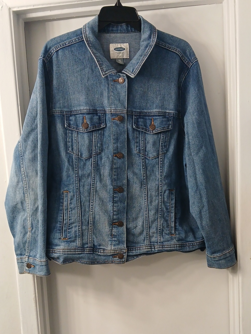 Old Navy Light Blue Denim Jean Jacket - Classic Trucker